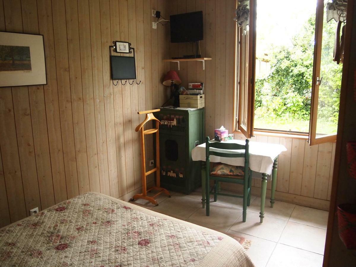 Chambres D'Hotes Les 4 Chemins Трувиль-сюр-Мер Экстерьер фото